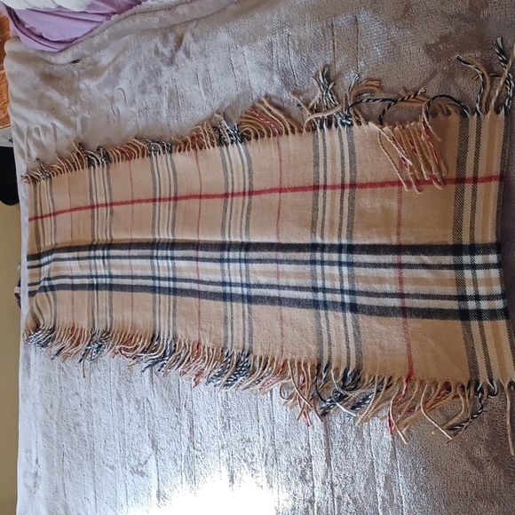 Lord & Taylor, plaid infinity scarf in tan, black, & red , fringed - Picture 1 of 9